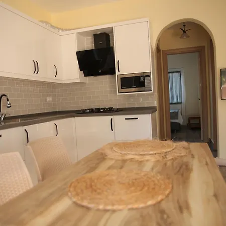 Villaverdidalyan Apartman *