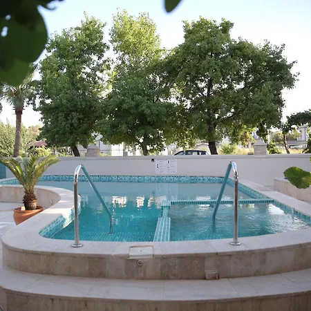 Villaverdidalyan Apartment *